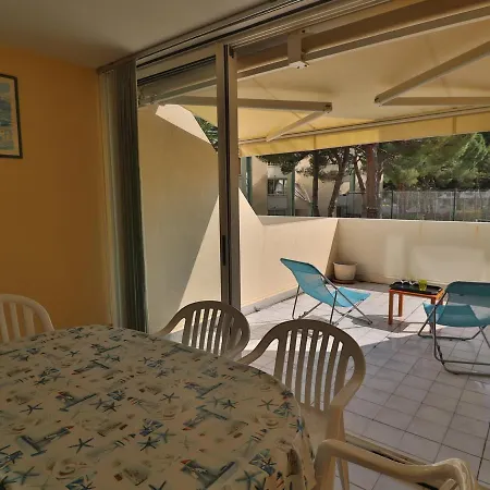 Spacieux T2 Cabine, Terrasse, Animaux Admis - Fr-1-472a-161 * Sète